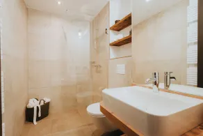 WALDGUT Naturresort - Bathroom