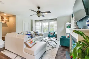 2 Mi to Hollywood Casino: Charles Town Townhome! - Intérieur