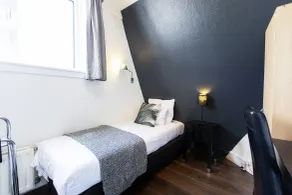 Quentin Museum Square Hotel - Chambre