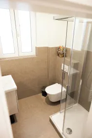 House of Blooms - Bathroom