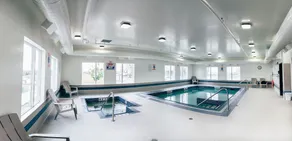 Motel 6 Airdrie - Piscine