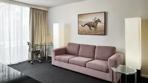Holiday Inn Warwick Farm by IHG - Room