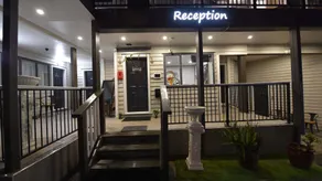 Regal Residency - Rezeption