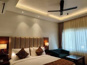 Hotel Guru Surbhi - Chambre