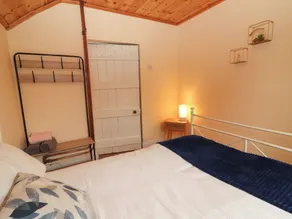 Susie's Cottage - Room