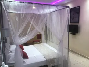 Chez Daniel mbene - Room