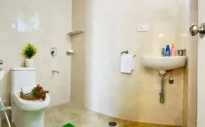 Olive Service Apartments Gachibowli - Bathroom