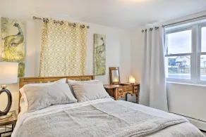 1 Mi to Long Beach! Relaxing Canal-Front Getaway - Room