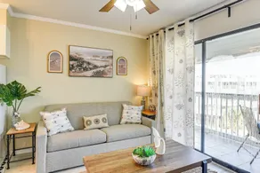 Seawall Breeze One bedroom Condo in Galveston - Interior