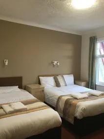 Marine Lodge - Room