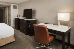The Saratoga Hilton - Rom
