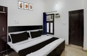 Hotel O City Centre Rudrapur Formerly Yuvraj Guest House - Habitación