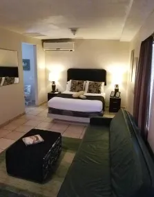 INN LEATHER GUEST HOUSE-GAY MALE ONLY - Room