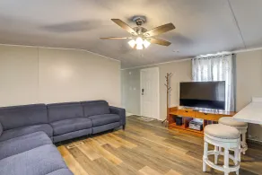 Elloree Vacation Rental ~ 7 Mi to Lake Marion! - Innvendig