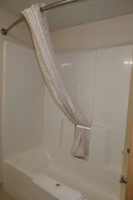 Americas Best Value Inn - Badezimmer