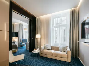 Hotel KINGS COURT - Vue de la chambre