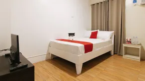 RedDoorz @ Golite Old Albay - Room
