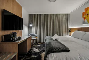 Prince of Wales Hotel - Room