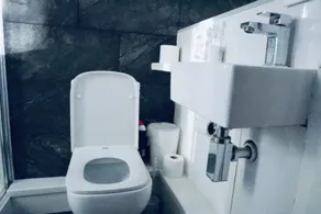 Luxury Suites near Wembley Stadium, Wembley Arena, London Designer Outlet - Salle de bain