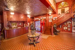 Adventure Suites - Lobby
