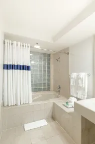 Atheneum Suite Hotel - Salle de bain