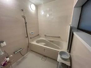 Sea-Dweller - Bathroom