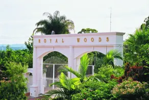 Royal Woods Resort - Entrée intérieure