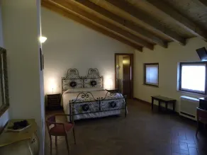 BB Mambrotta - Camera