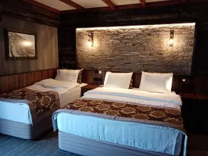 SARIGERME NEW GATE HOTEL - Room