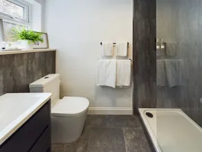 The Briarcroft - Bathroom