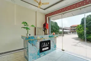 Collection O Zirakpur City Centre Formerly Rest Inn - Lobby