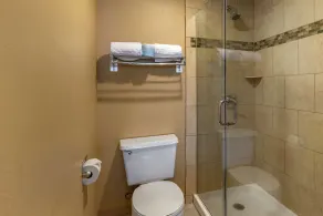 Best Western Plus Ocean View Resort - Salle de bain
