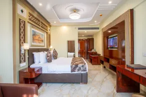 The Avenue Grand - Room