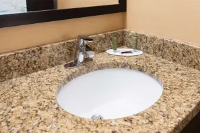 Super 8 by Wyndham Myrtle Beach/Market Common Area - Bathroom