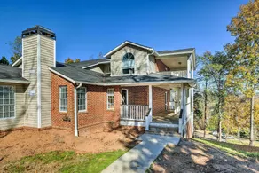 Chic Meadowbrook Condo ~ 12 Mi to Birmingham! - Innenbereich