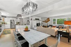 Villa Romina - Essbereich im Zimmer