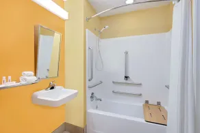 Microtel Inn & Suites by Wyndham Princeton - Salle de bain