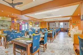 FabHotel Siddharth Inn - Nr Siddharth Bunglows - Restaurant