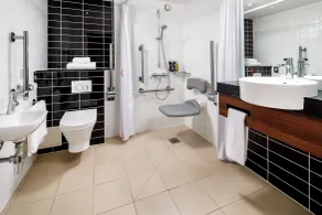 Holiday Inn Express London - ExCel by IHG - Bathroom