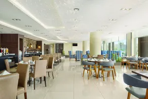Howard Johnson Dammam Hotel - Restaurant
