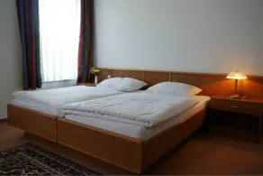 Erbenholz Hotel - Chambre
