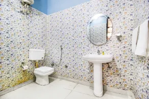 Hotel Rahul Deluxe - Bathroom