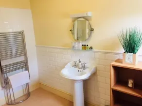 Salisbury Guest House - Miscellaneous