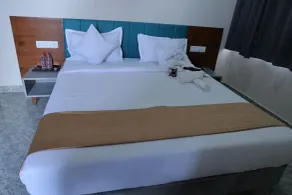 Hotel Lord Krishna - Room