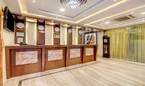 Treebo The Sai Leela Suites - Resepsjon
