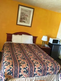 Encore Motel - Room