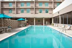 La Quinta by Wyndham Downtown Conference Center - Basseng