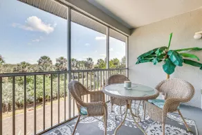 Sleek Naples Condo w/ Balcony: Snowbirds Welcome! - Interior
