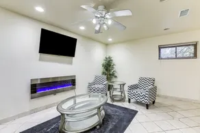 Spacious King of Prussia Home w/ 2 Game Rooms - Innvendig