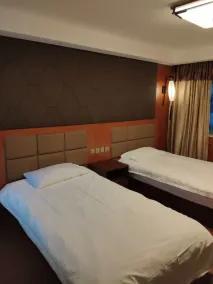 Wuyi Chengde Business Hotel - Habitación